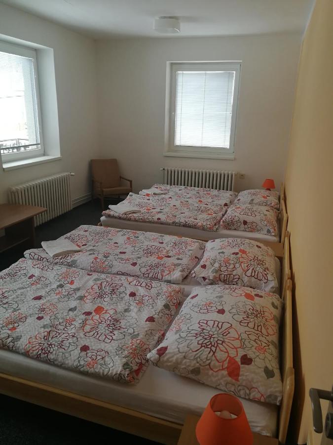 Penzion U Kluju Vestin Extérieur photo