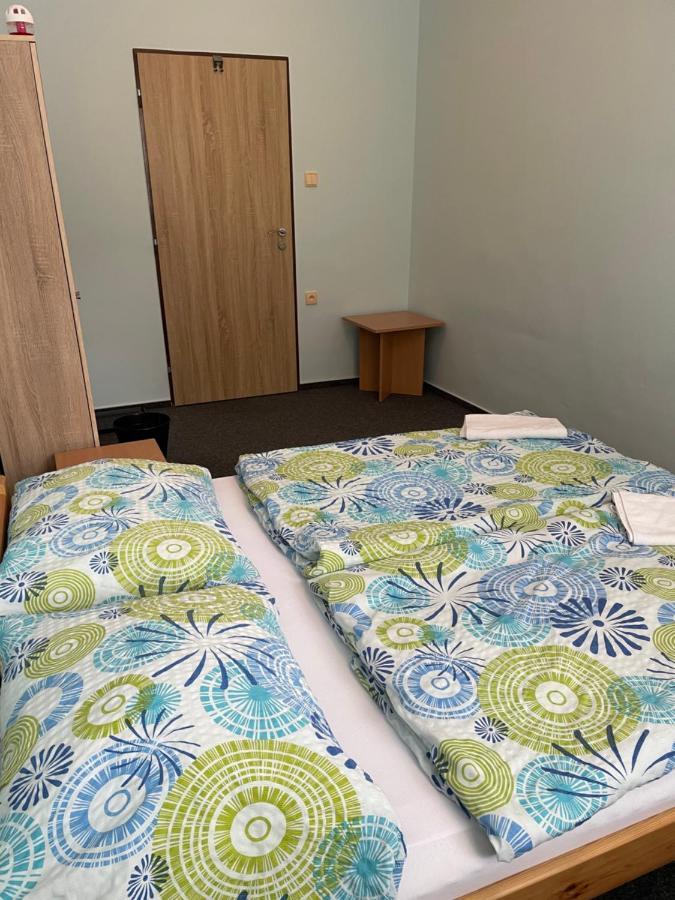 Penzion U Kluju Vestin Extérieur photo