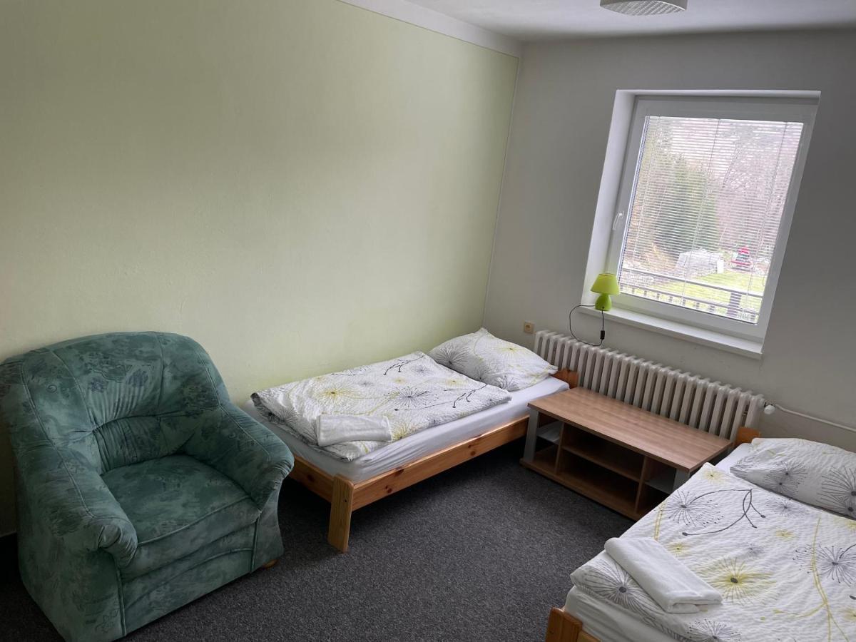Penzion U Kluju Vestin Extérieur photo